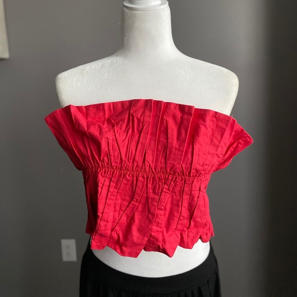Tiered Ruffle Top Cropped - Picture 7 of 10